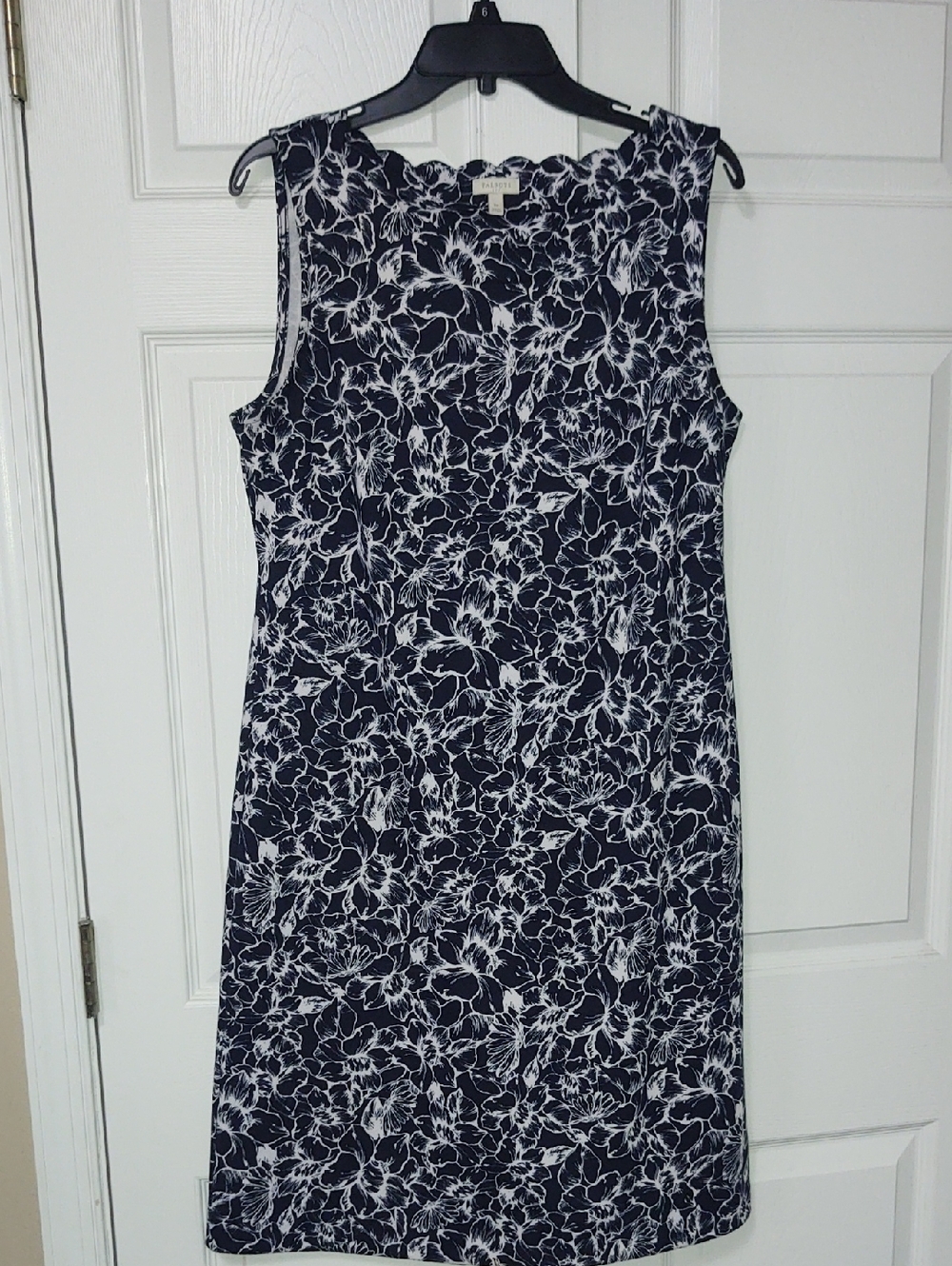 Talbots Navy and White Floral Sleeveless Shift Dress
